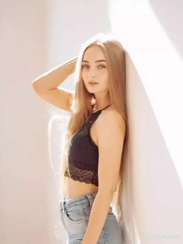 Yuliya Profile image 3