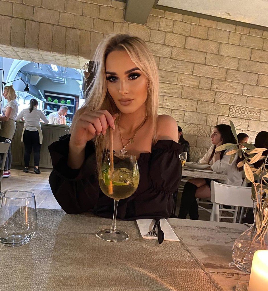 Aliaksandra Profile image 2