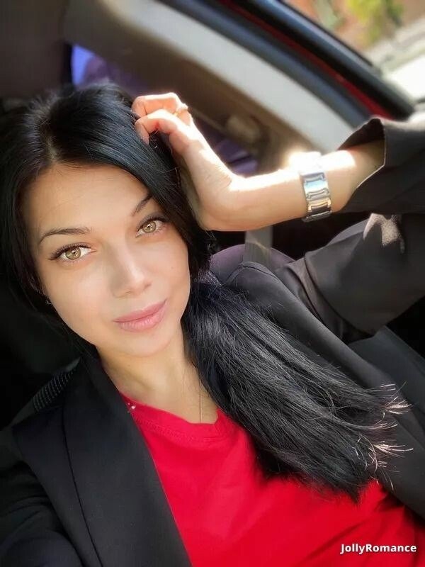 Polina Profile image 4