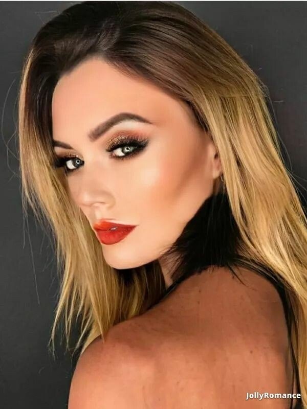 Yana Profile image 2