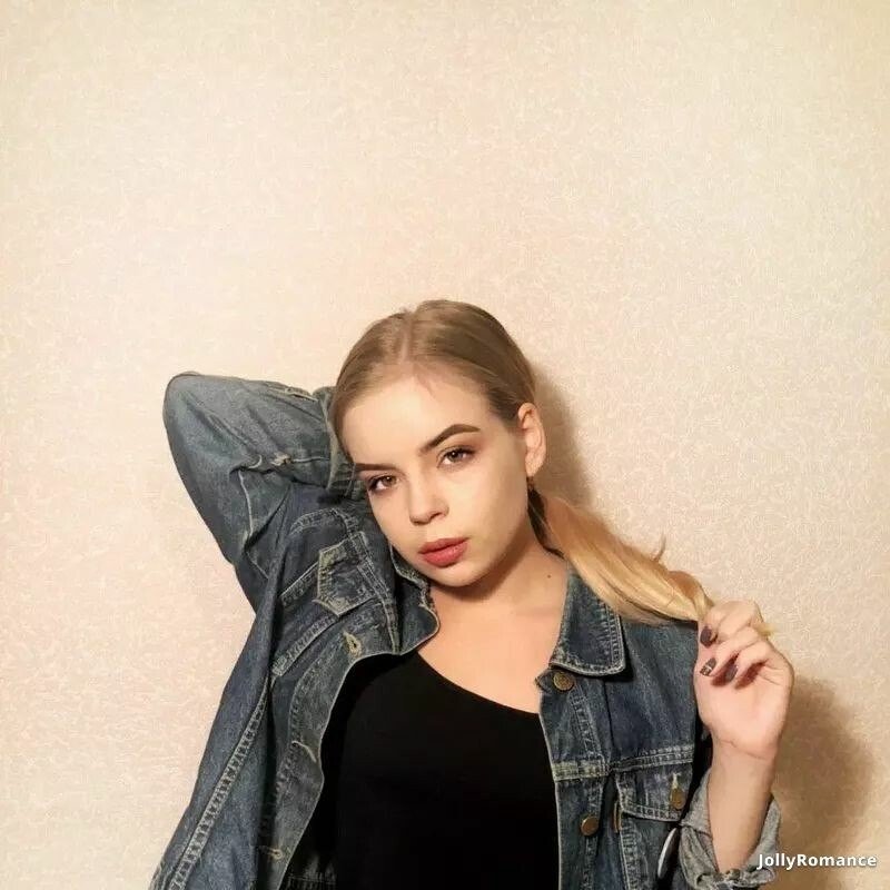 Julia Profile image 4