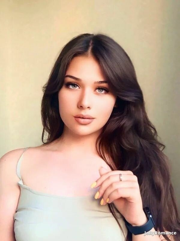 Yanina Profile image 5