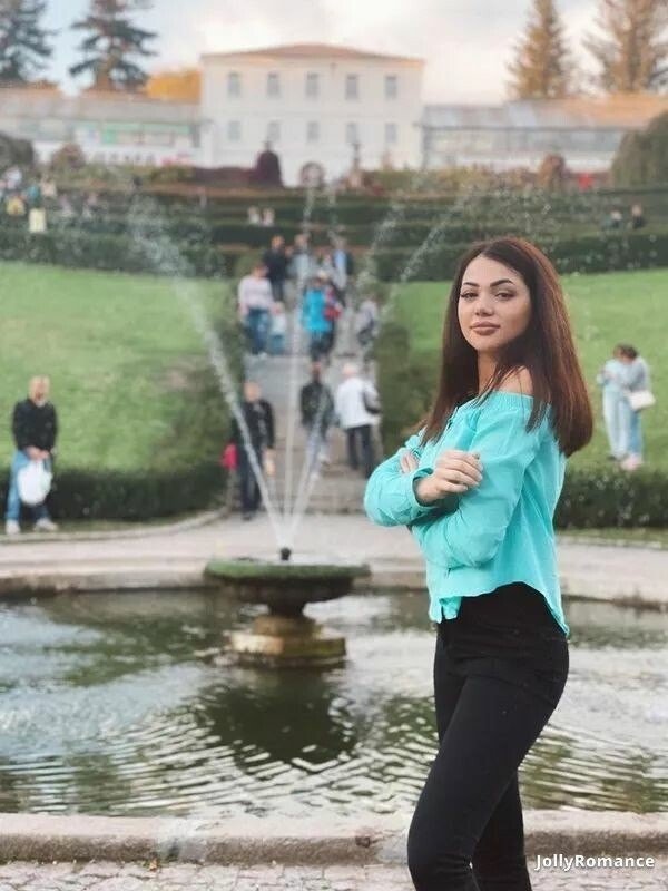 Yuliya Profile image 4
