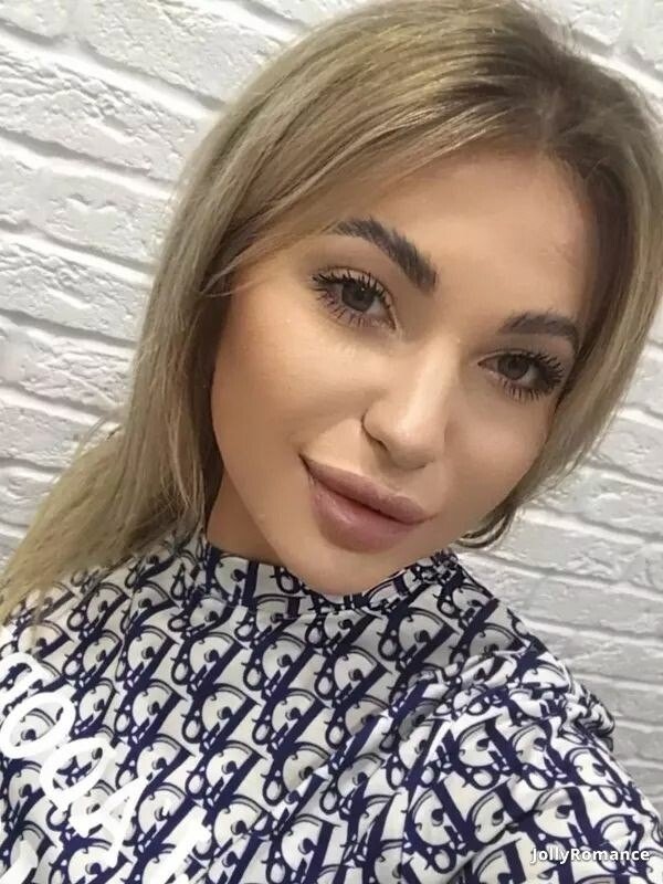 Ksenia Profile image 3
