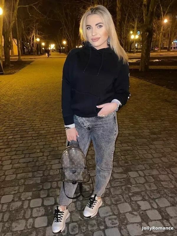Ksenia Profile image 5