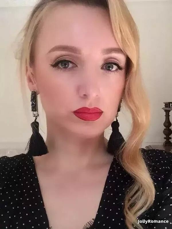 Natalia Profile image 2
