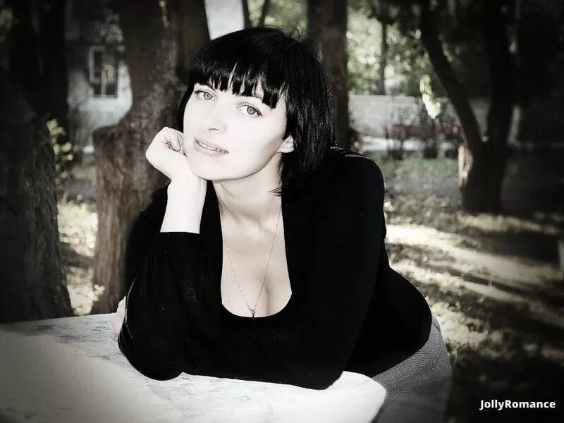 Yanina Profile image 4