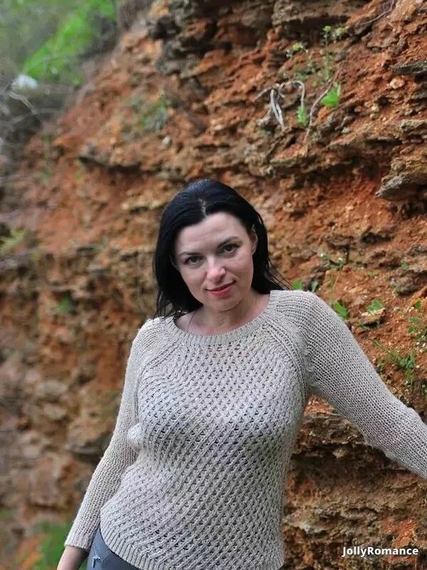Yanina Profile image 5