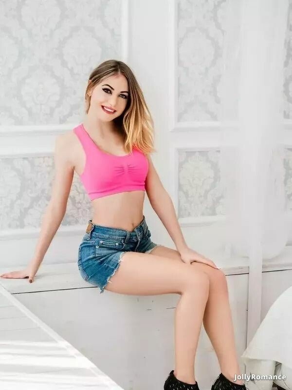 Vicotoria Profile image 2