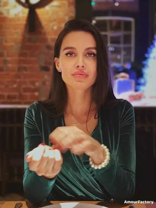 Alina Profile image 3
