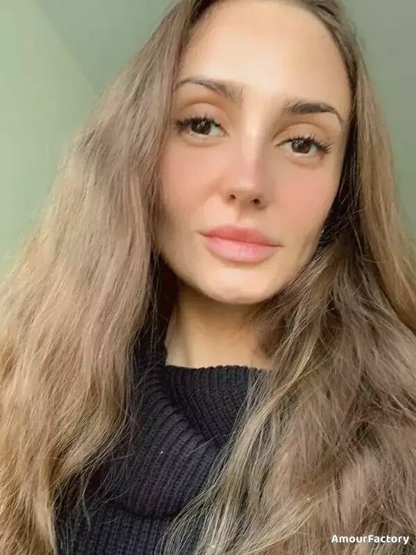 Alena, 30