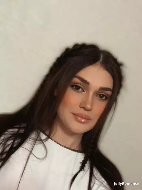 Anna Profile image 5