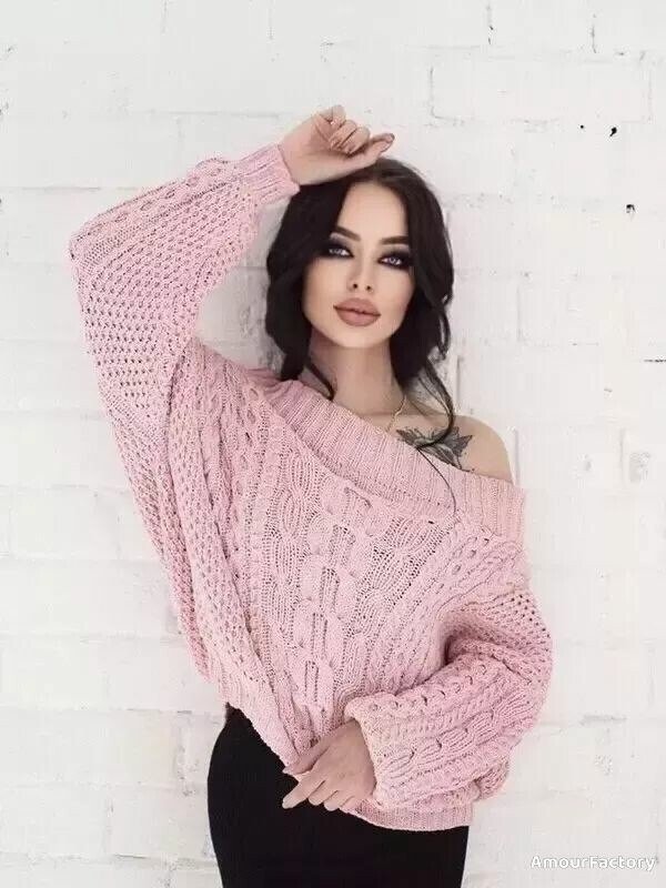 Marina, 28