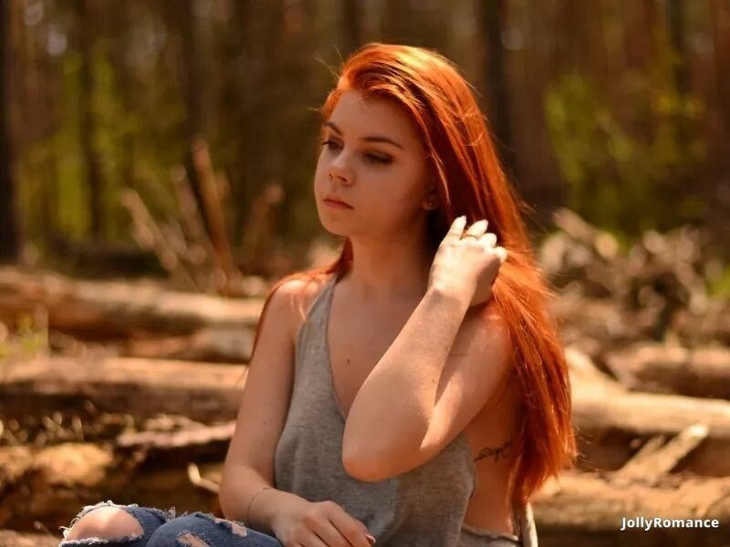 Yana, 22