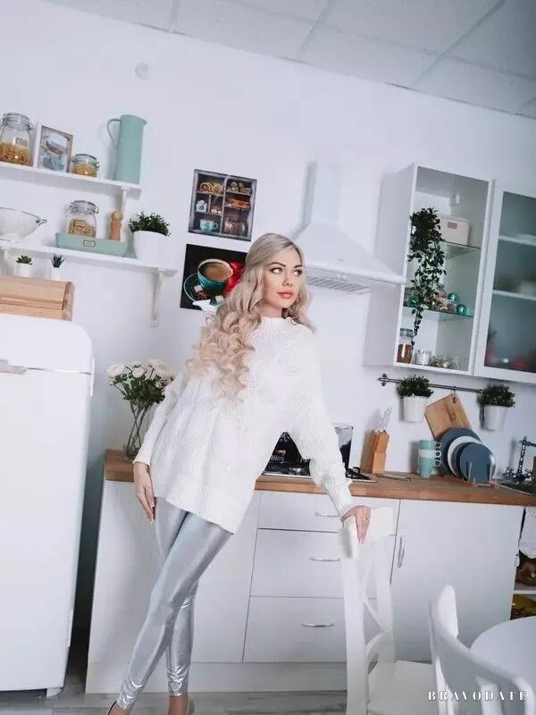 Alexsandra, 35