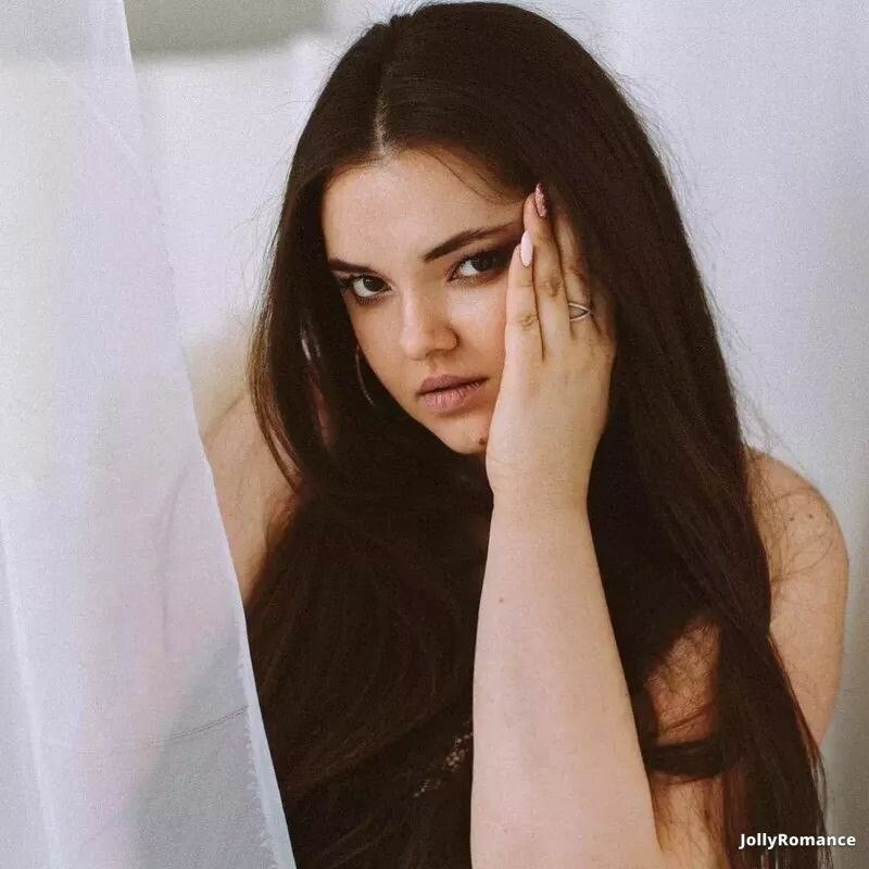 Zlata Profile image 2