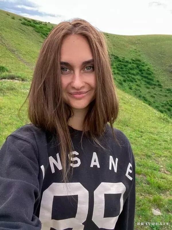 Alina Profile image 3