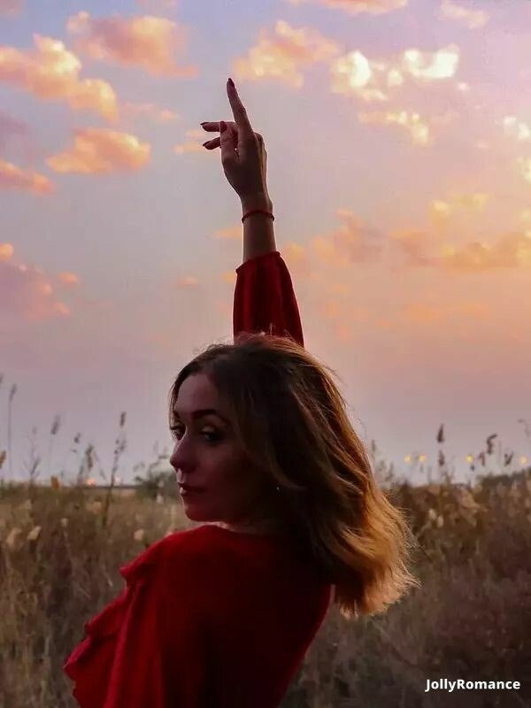 Victoria Profile image 3