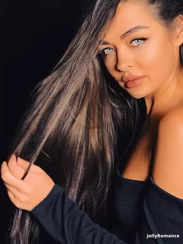 Victoria Profile image 4