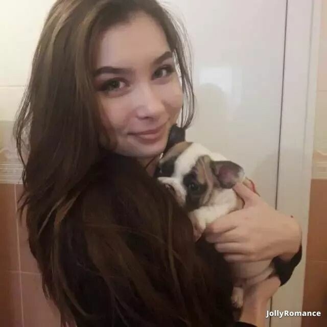 Riley Profile image 4