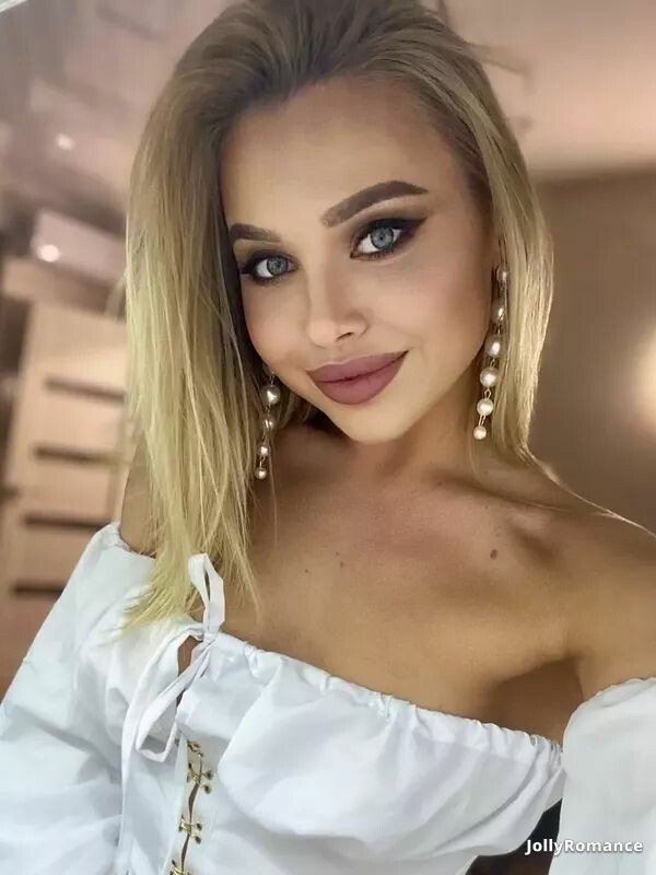 Bridget, 26