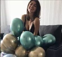 Hailey, 21