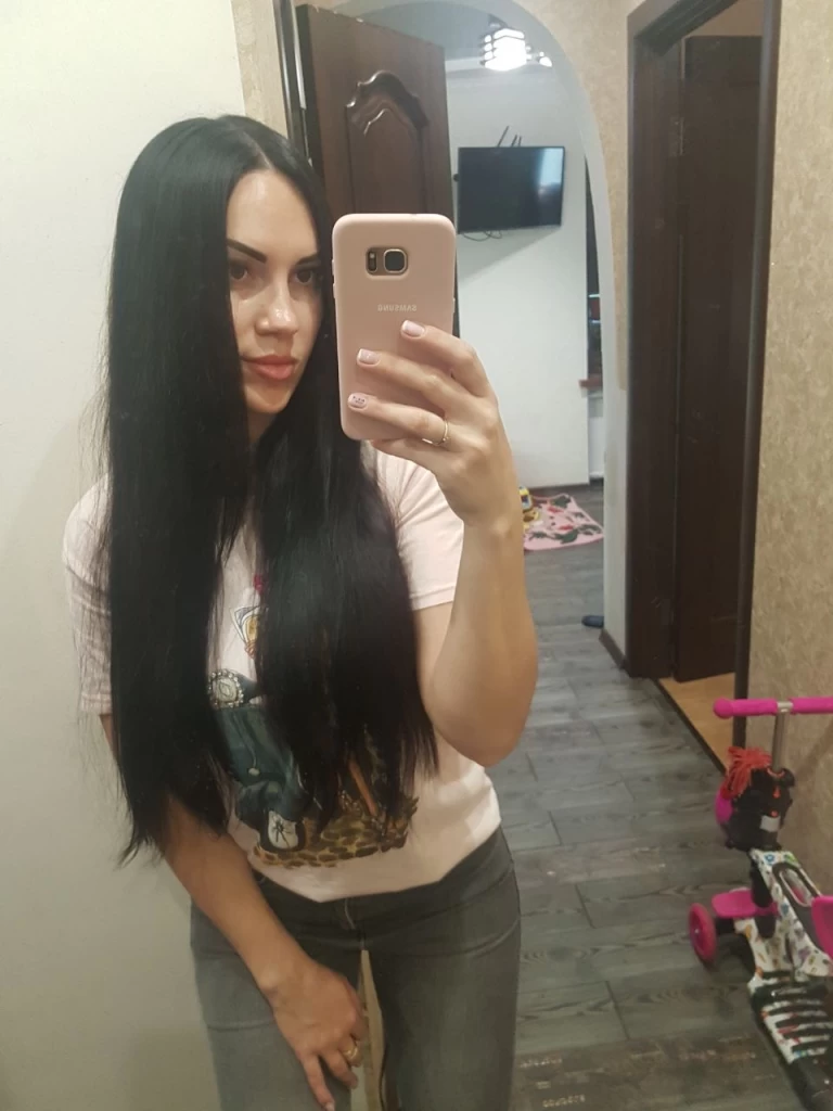 Oksana Profile image 7