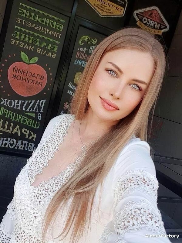 Yulia Profile image 2